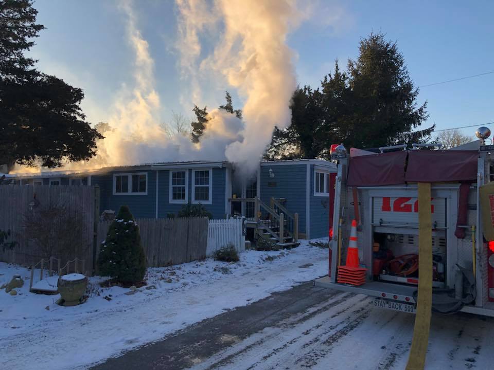 UPDATED One injured in Pocasset mobile home fire