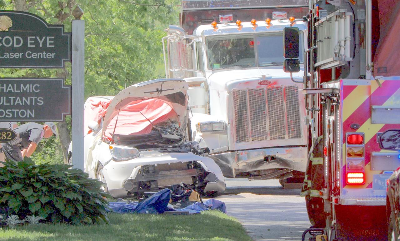 Updated Woman killed in crash involving car and dump truck in Sandwich