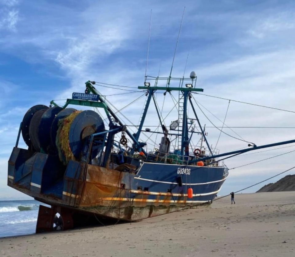 Fishing vessel runs aground off Truro