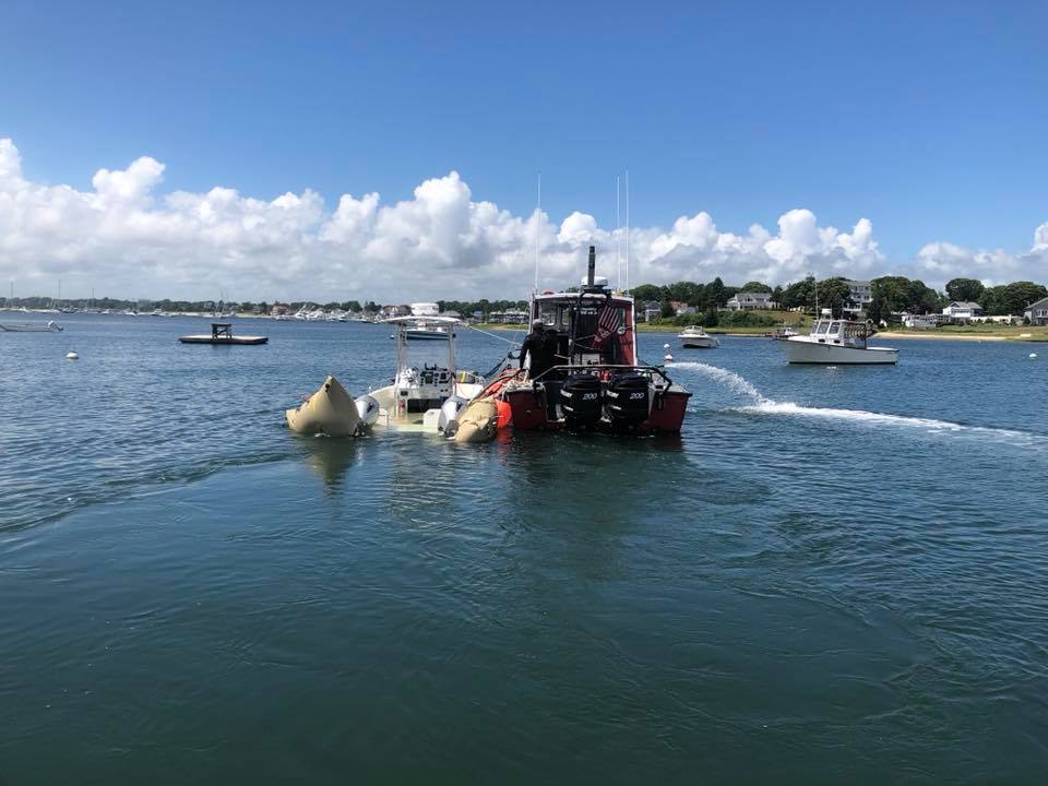 Wareham DNR responds to sunken boat