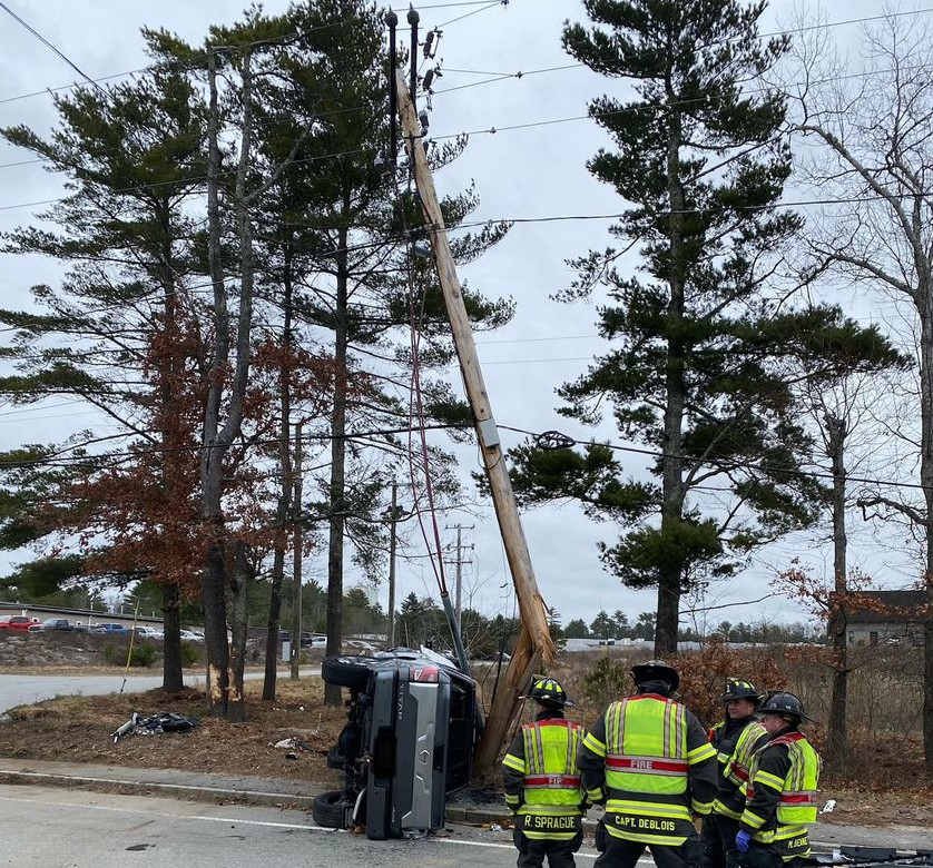 Section of Cranberry Highway in Wareham closed due to car vs pole crash