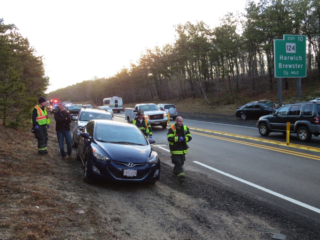 5 car accident jams morning commute in Harwich