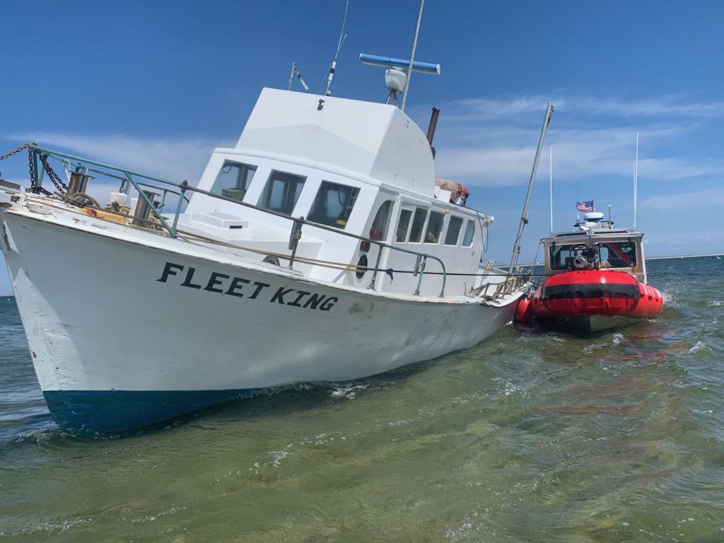 Fishing vessel sinks in Provincetown