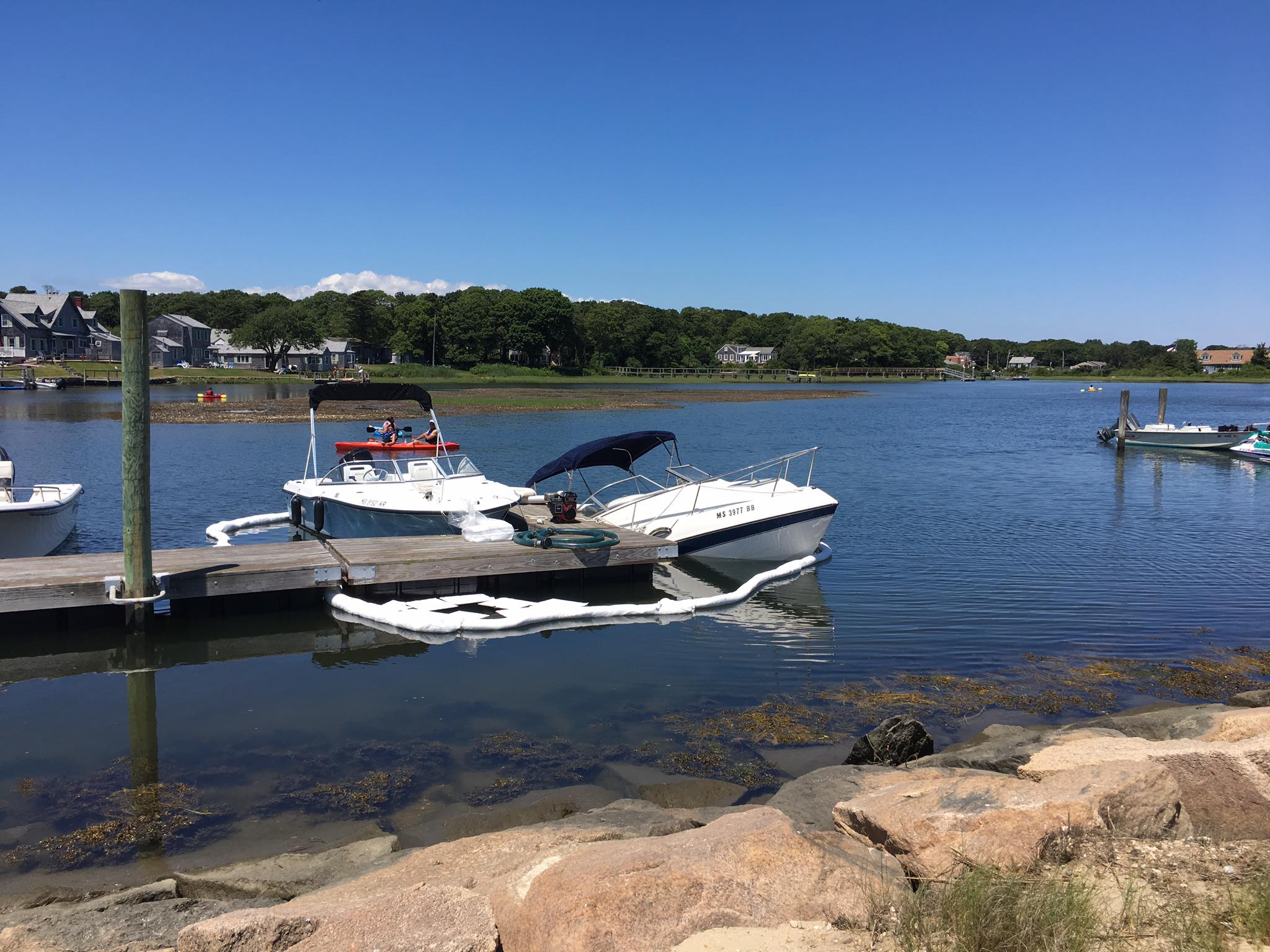 Yarmouth DNR assists sunken boat