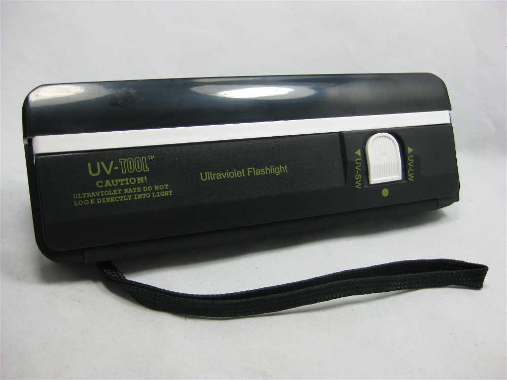 4 watt, Filtered, Shortwave UV Light with Flashlight Capistrano