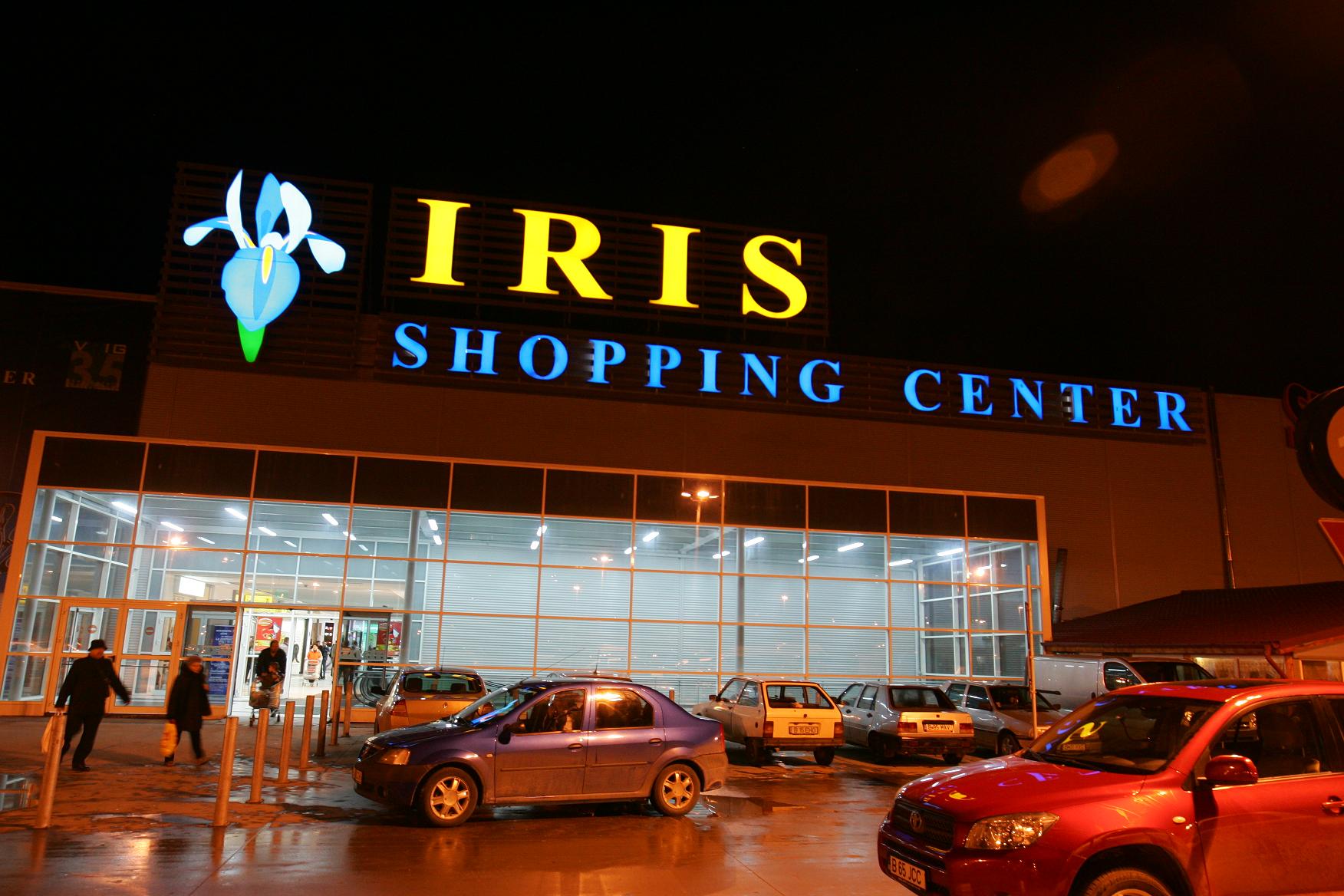 Iris Shopping Center Titan se redeschide astăzi, după o investiţie de
