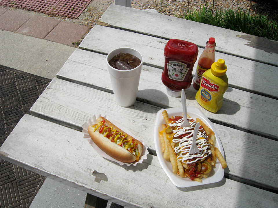 Capt'n Franks Photos of the famous Outer Banks Hot Dog Restaurant