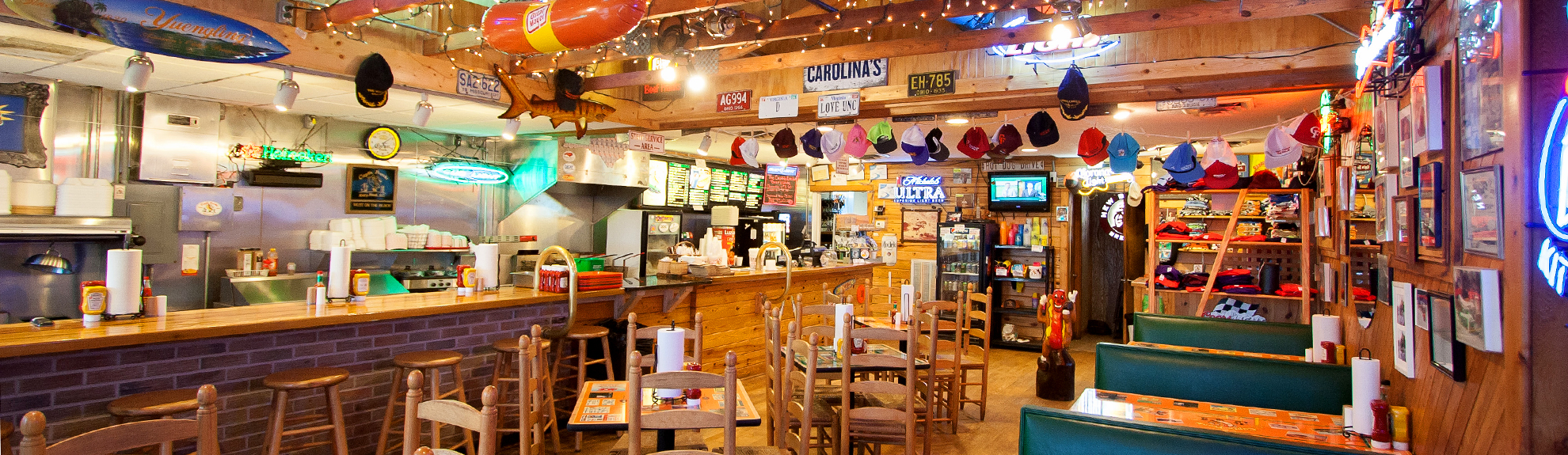 Capt'n Franks Hot Dogs Family friendly dining in Kitty Hawk, NC OBX