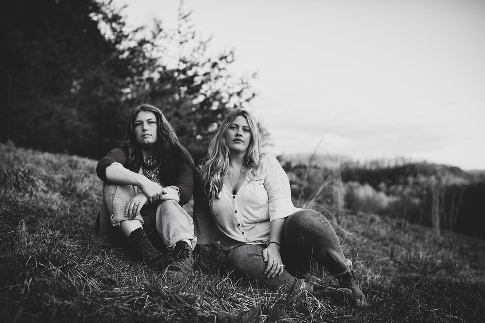 Album Review The Local Honeys Bring Kentucky To The World With Their SelfTitled Release On La