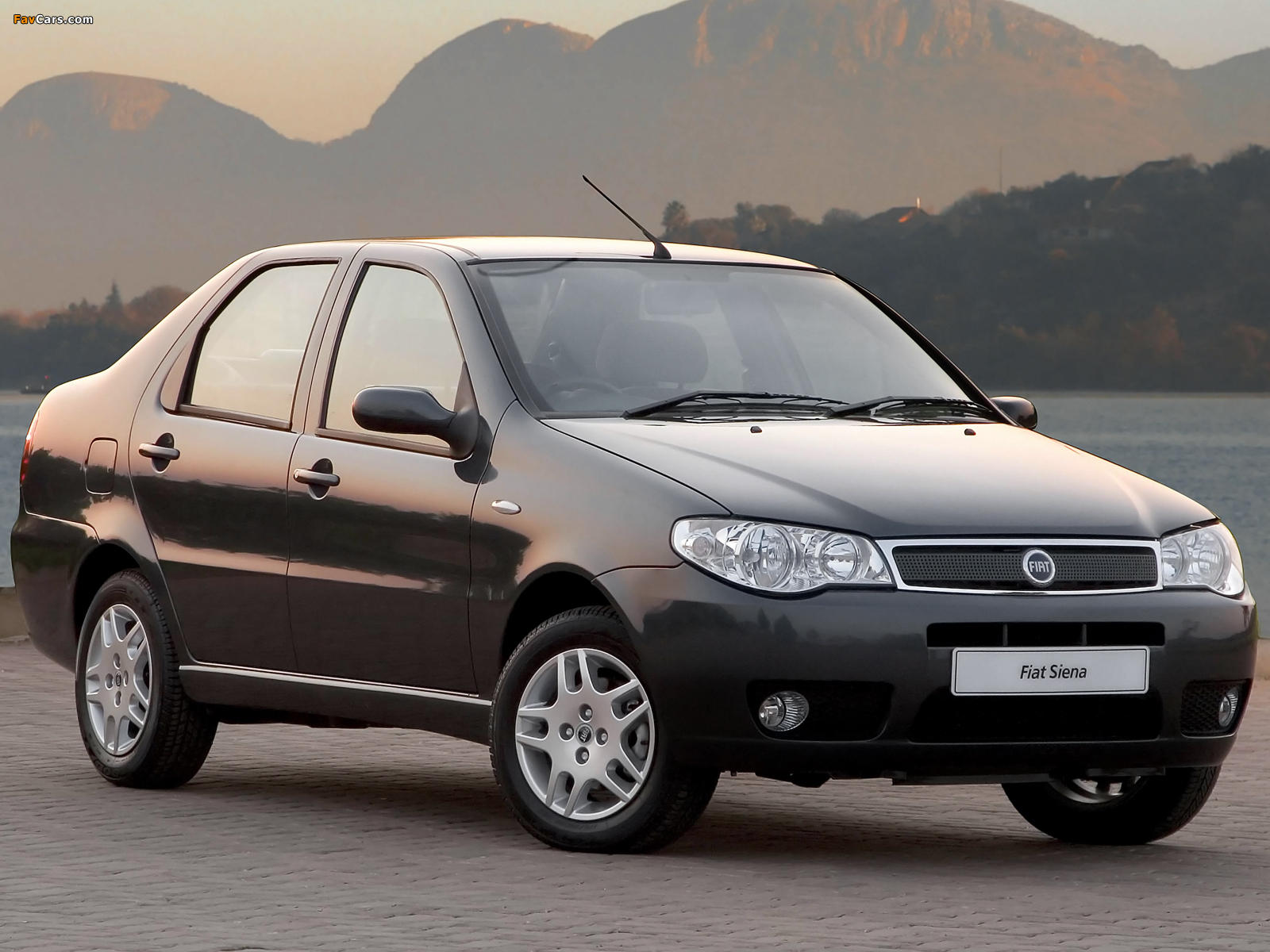 Fiat Siena (178) 1.6 i 16V 100 HP Car info guide
