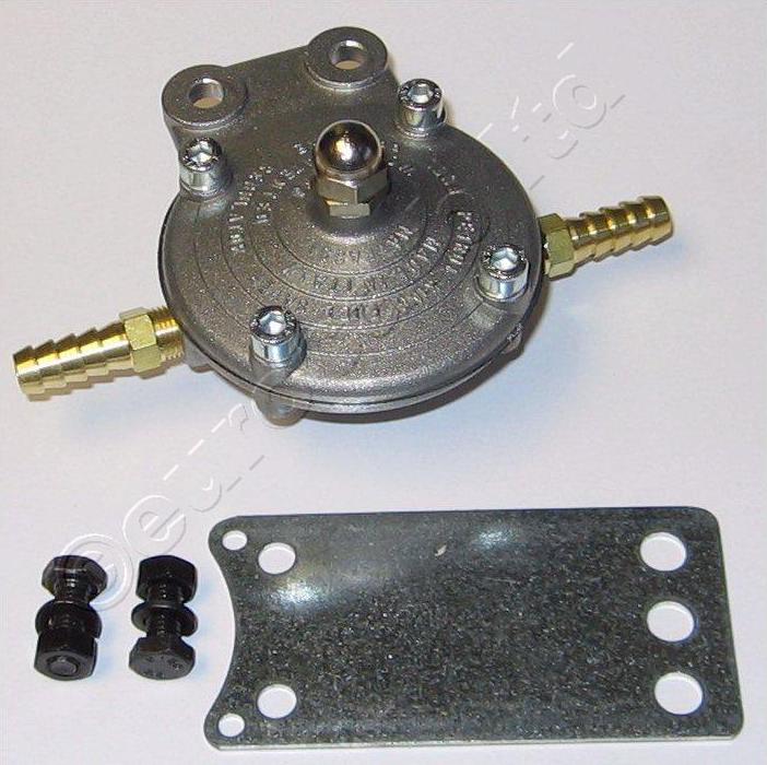 FPR008B Fuel pressure regulator 5/16 screw in fittings lines