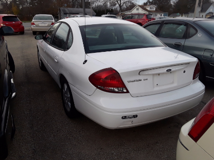 2006 Ford Taurus Bob's Deals on Wheels, LLC Elkhart Indiana on web