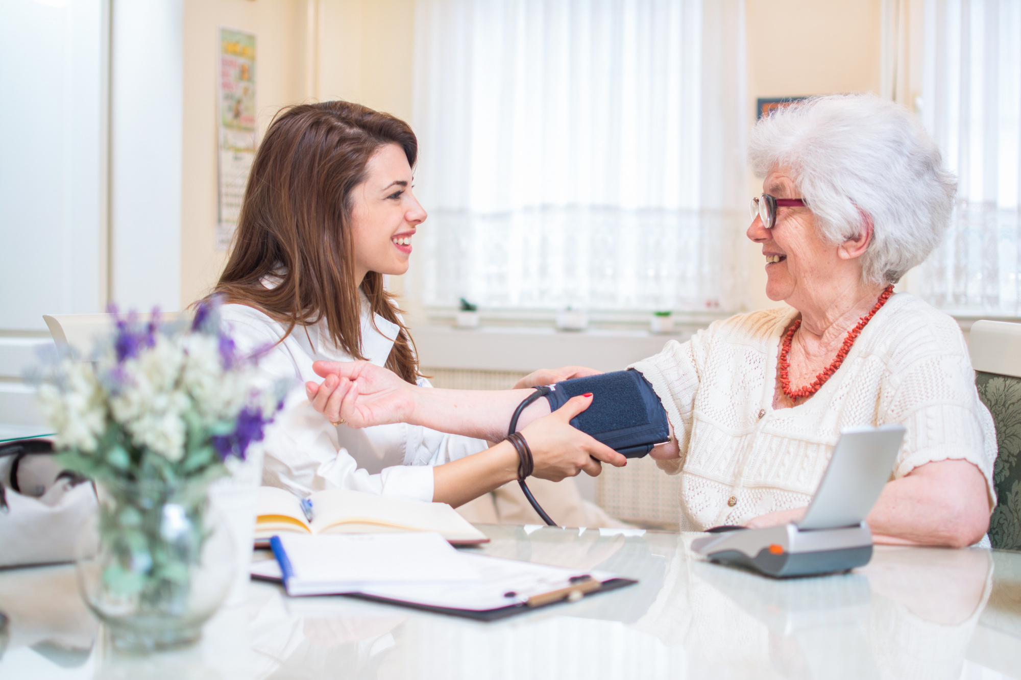 Top 6 Benefits of InHome Care for Seniors Care Partners