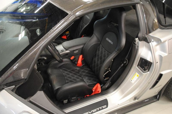 Cobra modern and retro style sport seats Corvette Z06