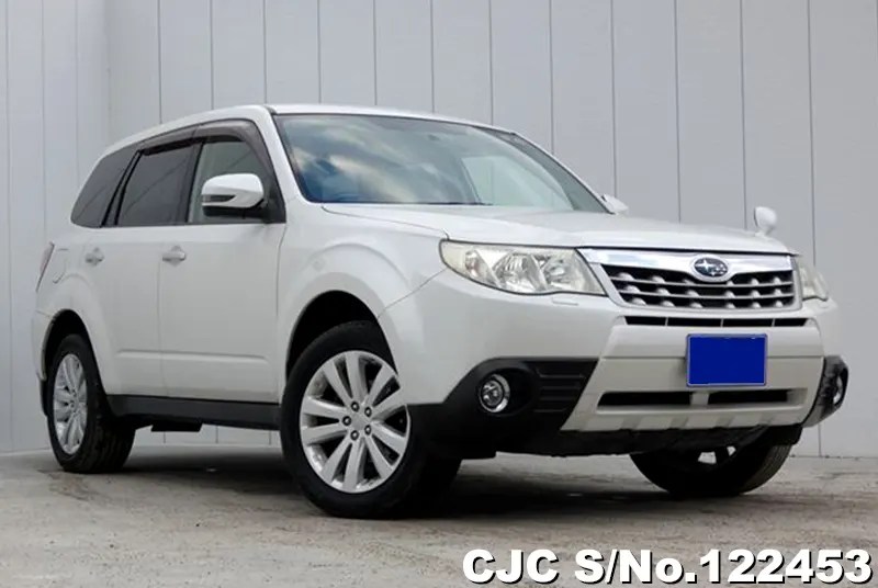 2011 Subaru Forester White for sale Stock No. 122453 Japanese Used