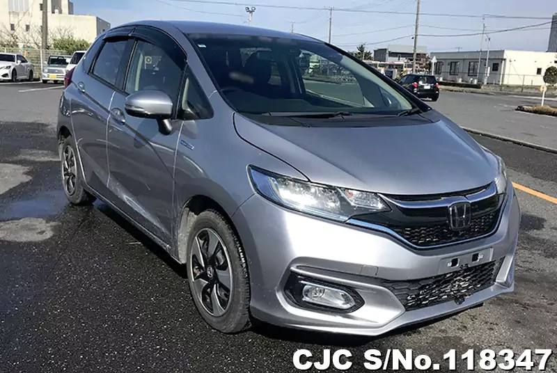 2016 Suzuki Ignis White for sale Stock No. 122341 Japanese Used