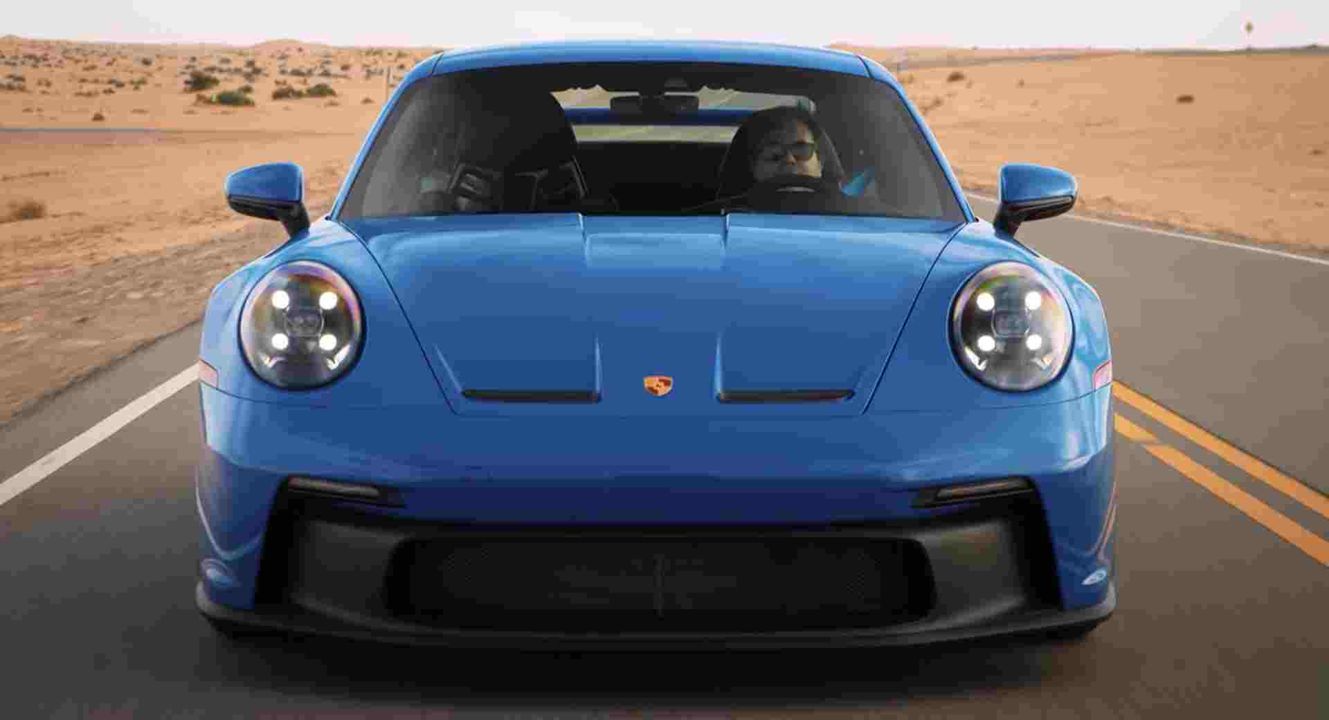 2022 Porsche 911 GT3 Wins MotorTrend's Performance Vehicle