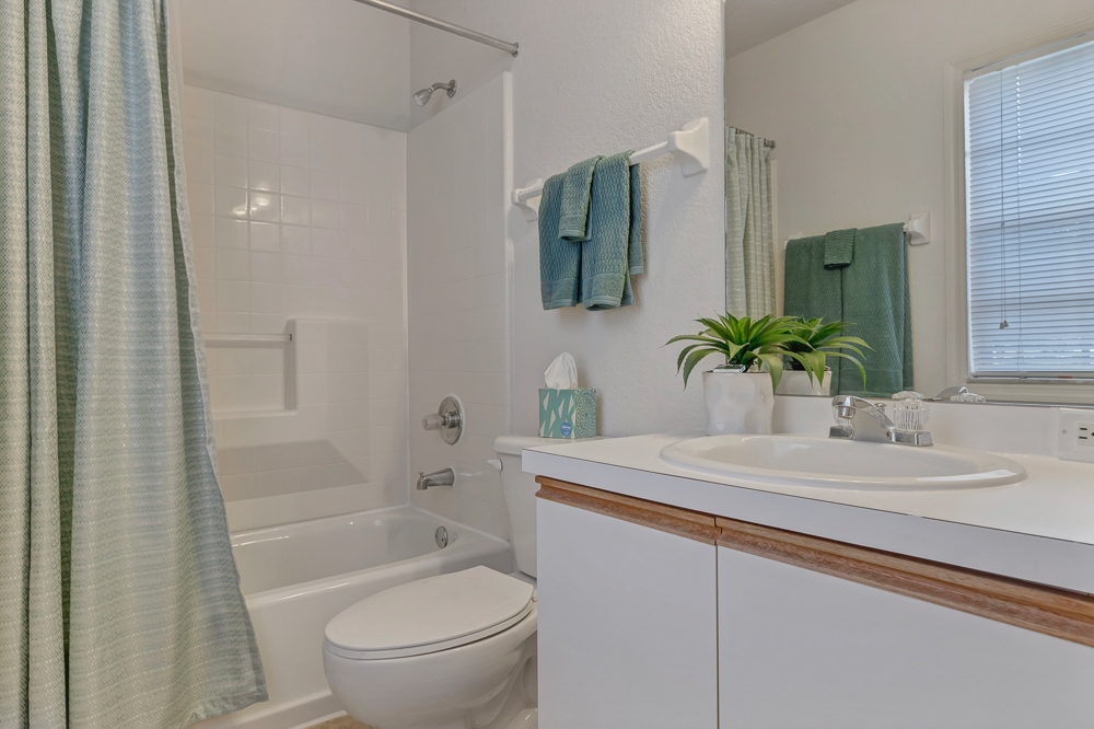 Apartment Building in Winter Park, FL Carlton Arms of Winter Park