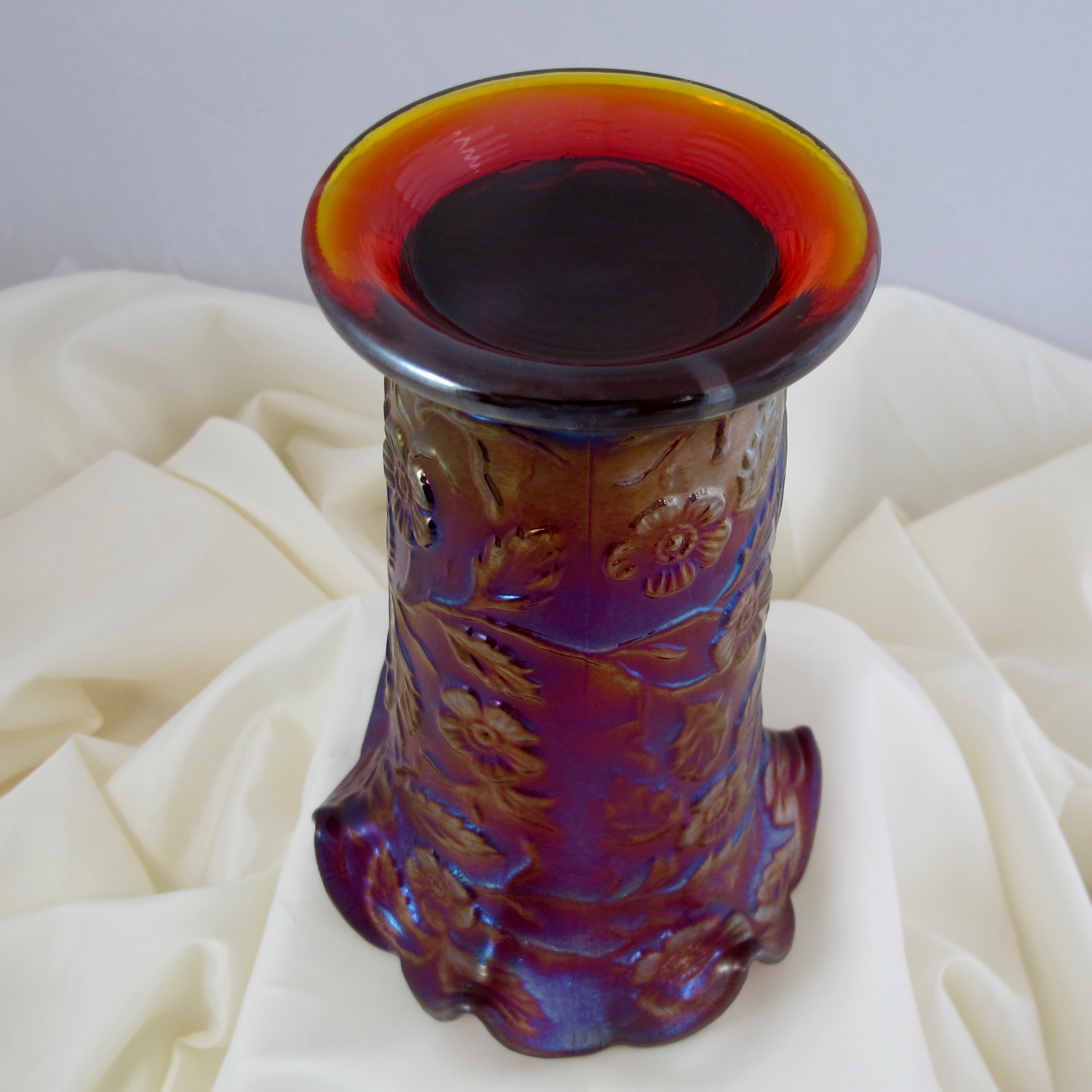 Fenton Red Peacock Garden Stretch Carnival Glass Ruffled Top Vase Ltd