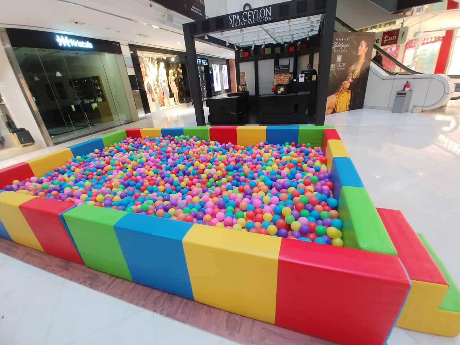 Large Ball Pool for Rent Carnival World