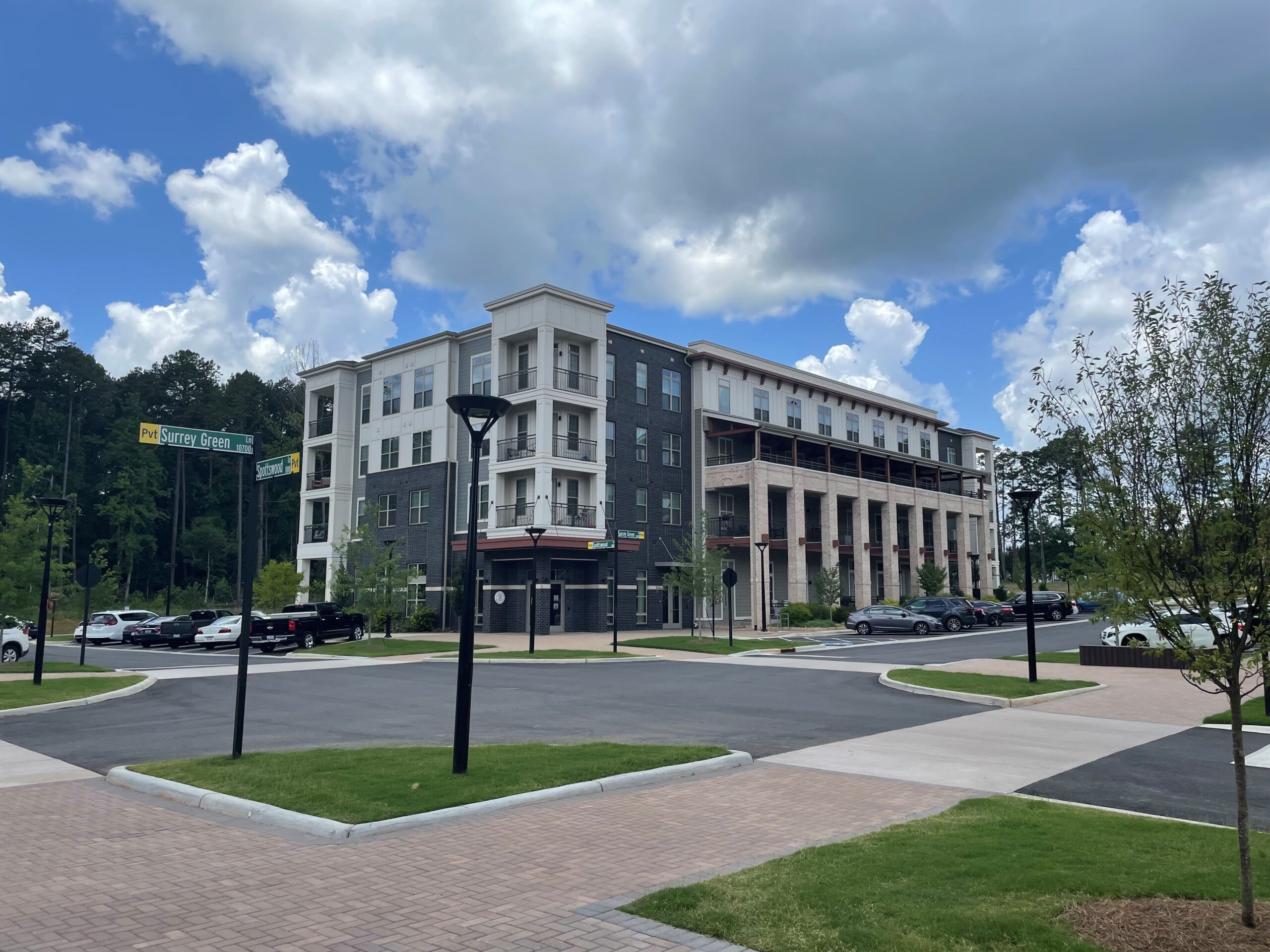 The Briley Apartments Carocon