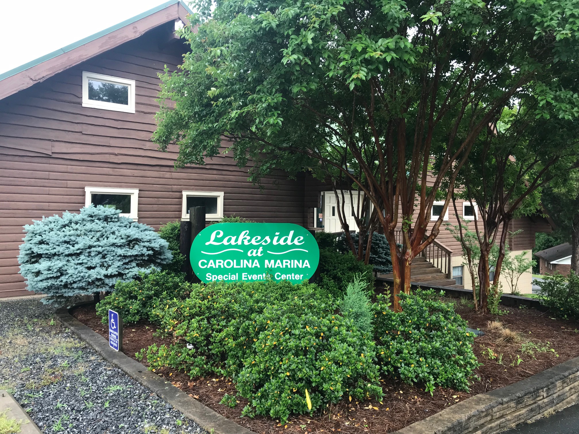 Amenities Carolina Marina at Belews Lake