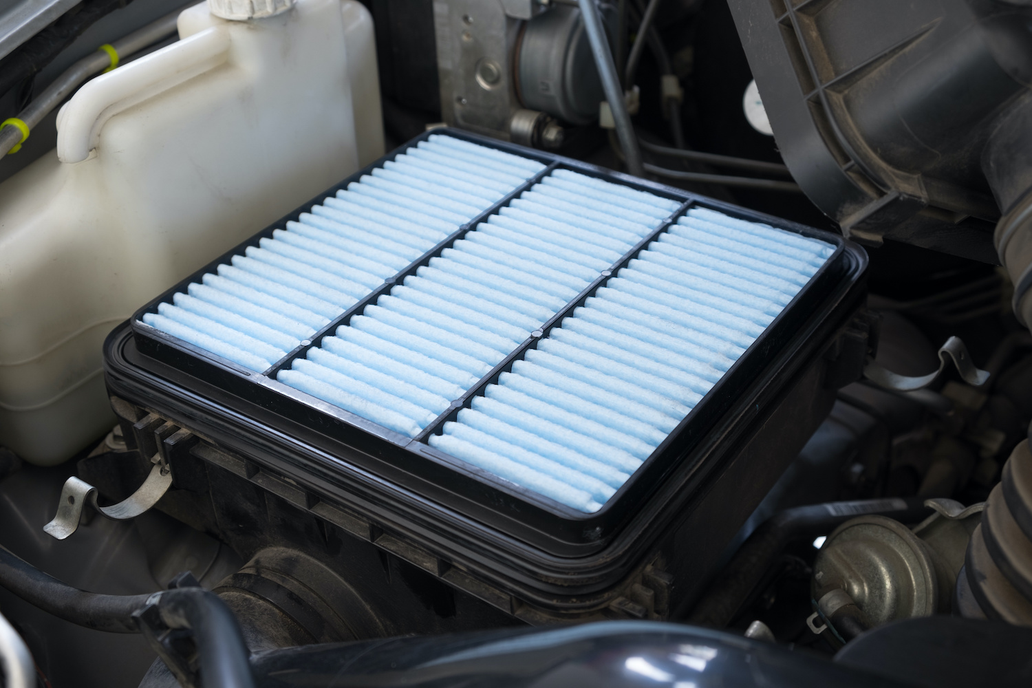 How to Change your Engine Air Filter In The Garage with
