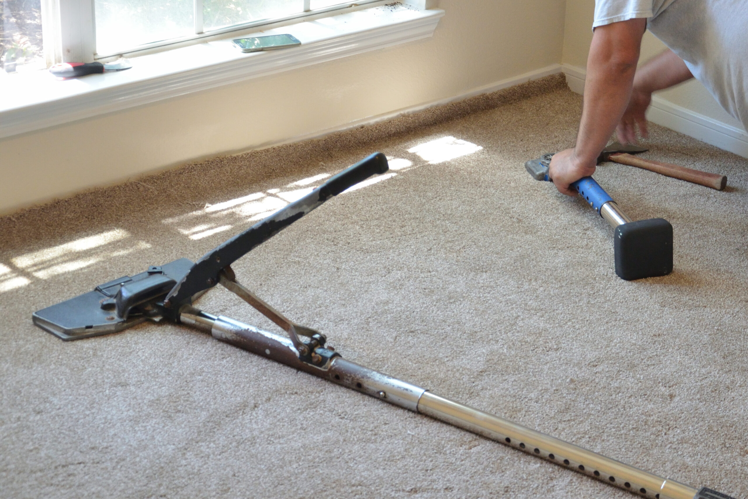 Installing carpet The Carpet Guys