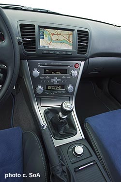 2007 Subaru Legacy Photographs: inside and out