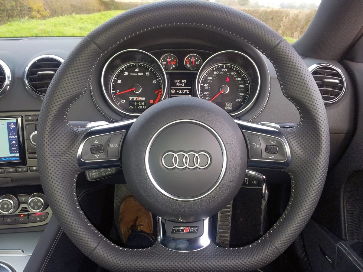 Audi TT Shootout Mk1 3.2 V6 vs Mk2 2.5 RS The Crittenden Automotive