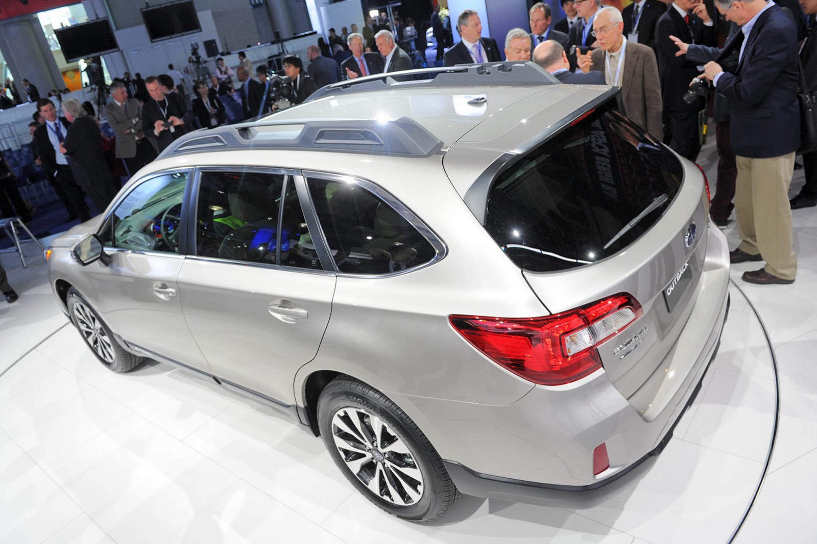This is How Much the New Subaru Outback Costs in the UK Carscoops