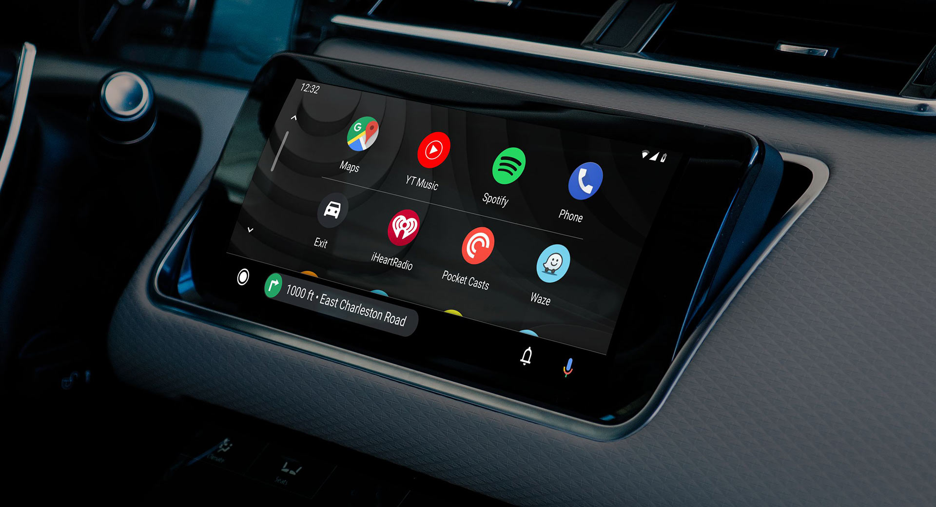 Smartphone Connectivity Is The Most Common Issue That New Car Owners