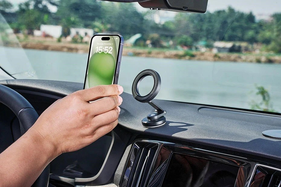 Advantages of Using the APPS2Car Foldable, Metal, Magnetic Car Phone Mount