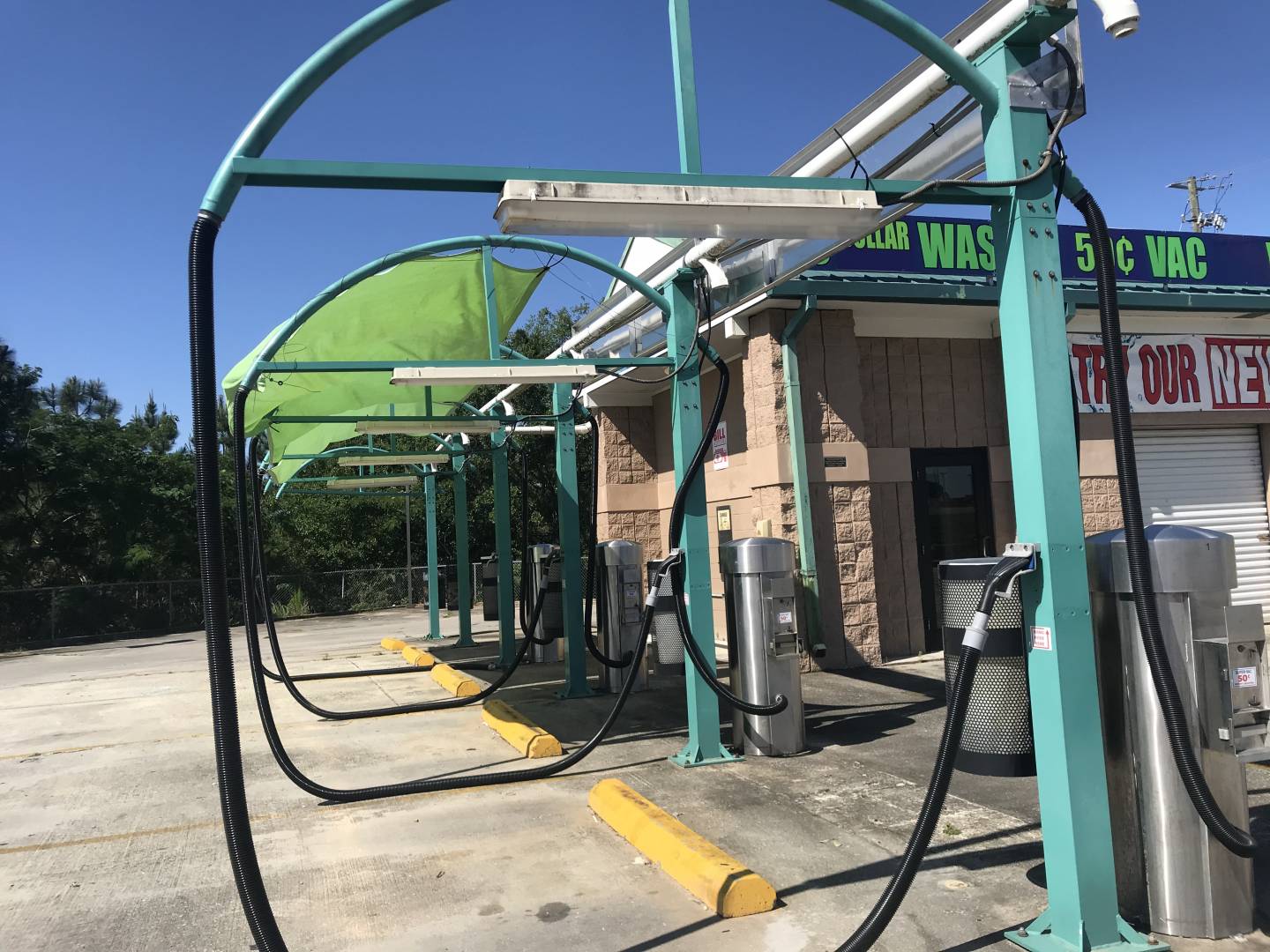 2479 Arch & Vacs Self Service Car Wash Vacuum Cleaners For Sale