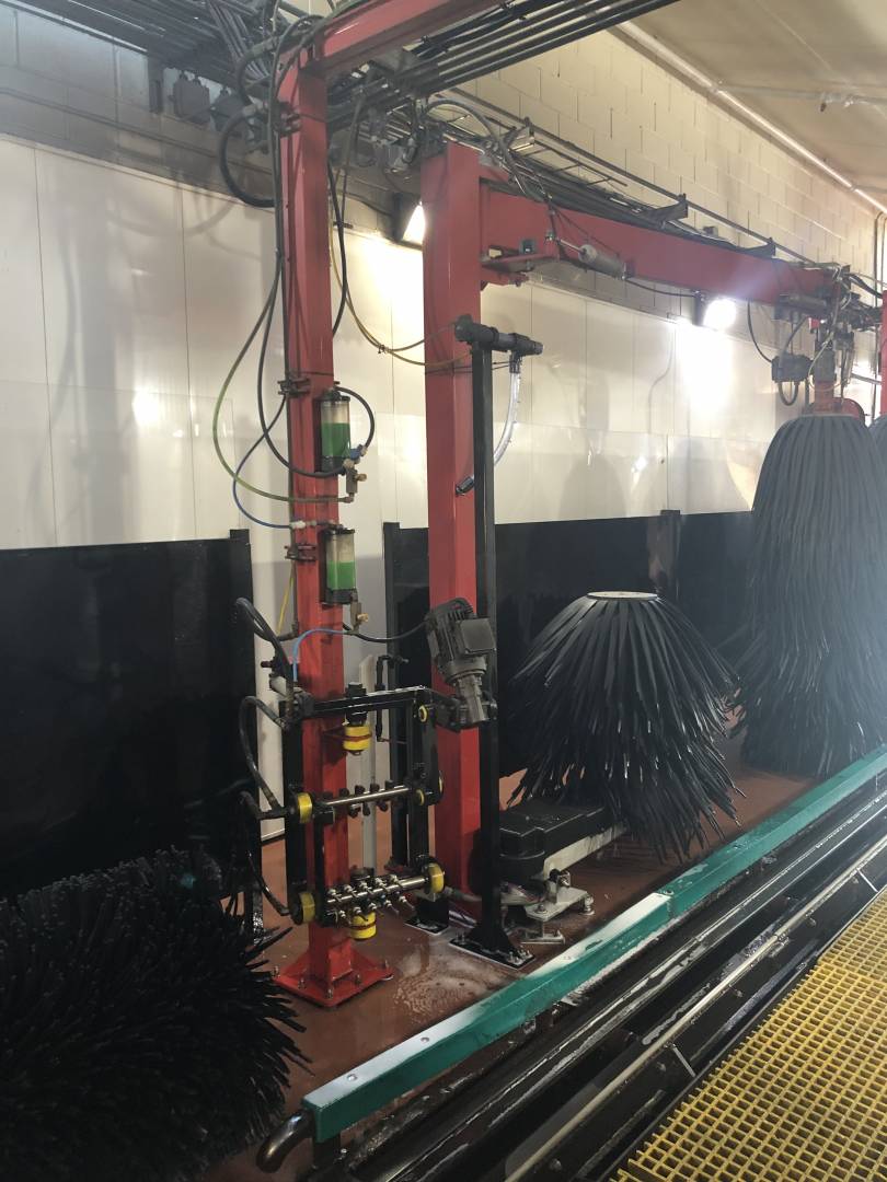 1898 Sonnys Omni 350 Arch Sonny's Carwash Equipment, Used Sonny's