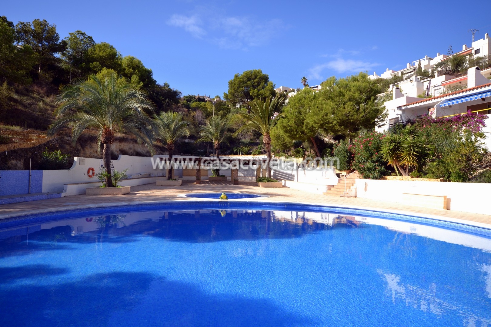 Beautiful Bungalow In Jupiter Park, sea views, tennis court, communal pool. Ref. 515 Casa Coveta