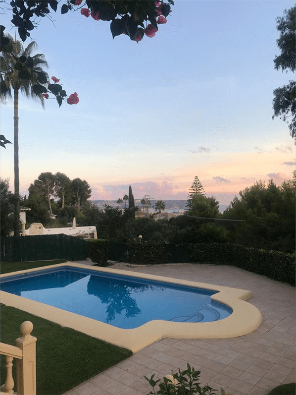 Casa de Colinas Services