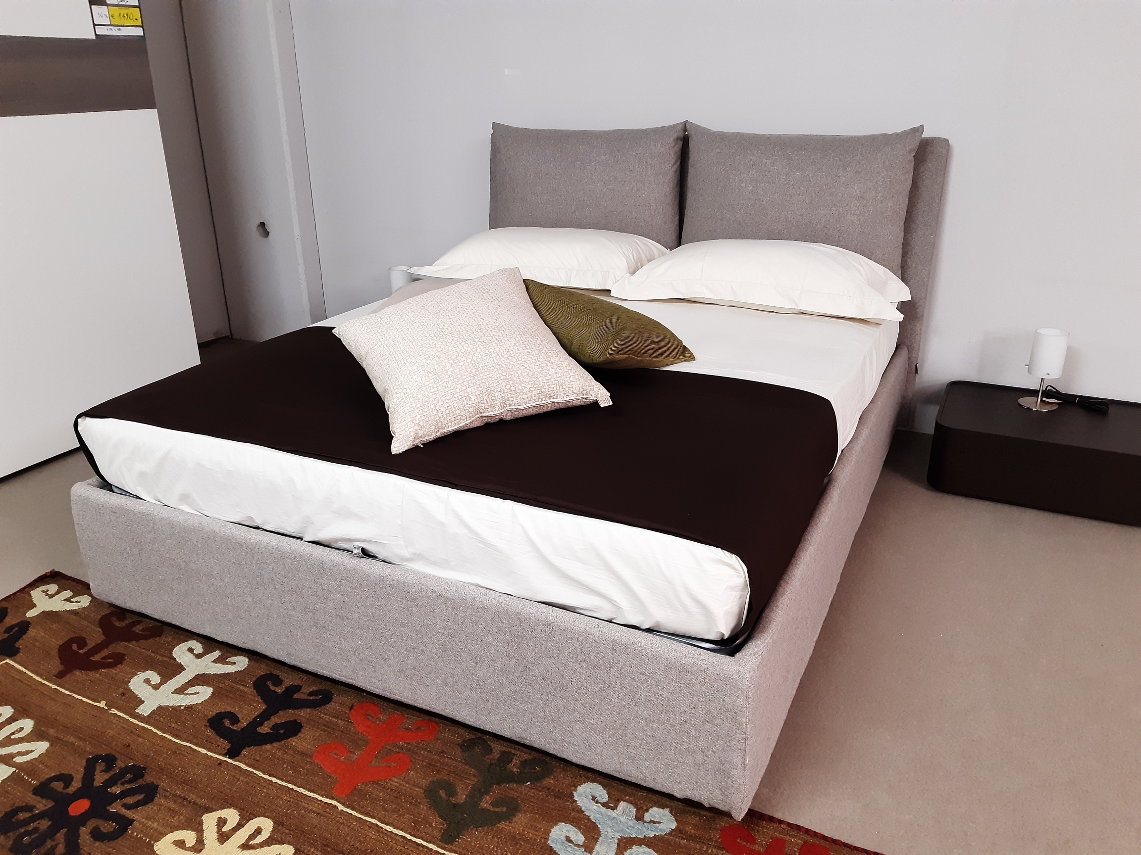 Letto matrimoniale tortora con contenitore NoTa Visma Arredo OUTLET