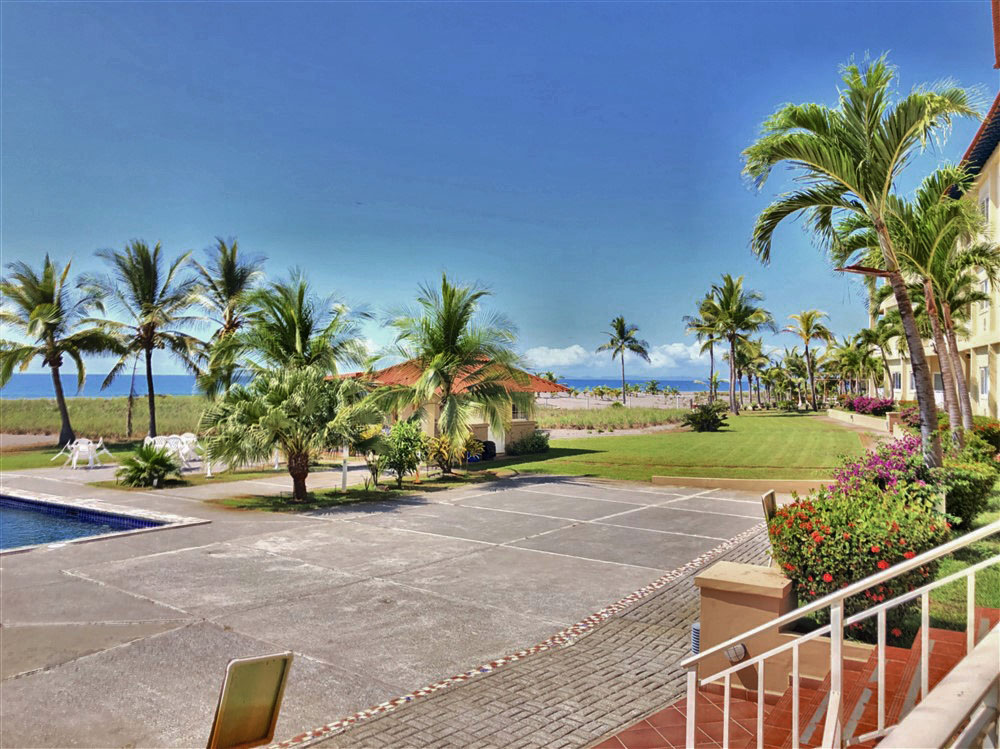 Leased On the Beach and Pool Luxury Condominium For Rent in Las Olas, La Barqueta, Panama