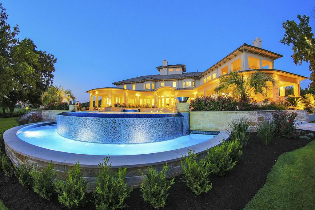 Bellagio Estates Cascade Custom Pools