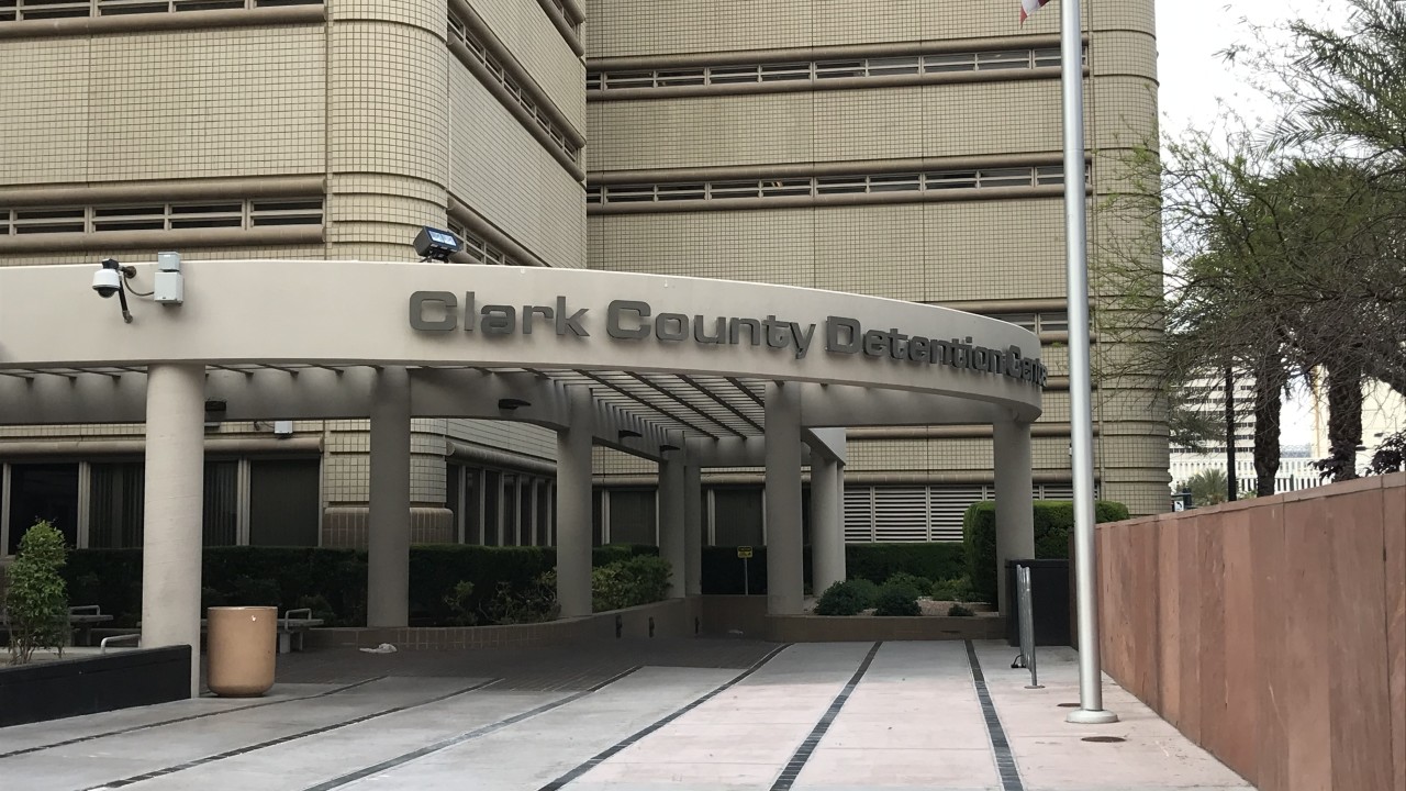 Las Vegas Casino District Stabbing Suspect Faces Murder Charge in