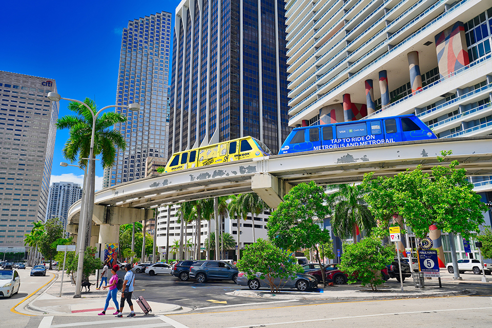 How to get around Downtown Miami for free Casiola