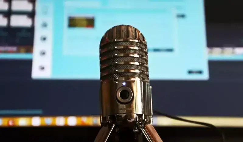 Radio Hosting CastHost