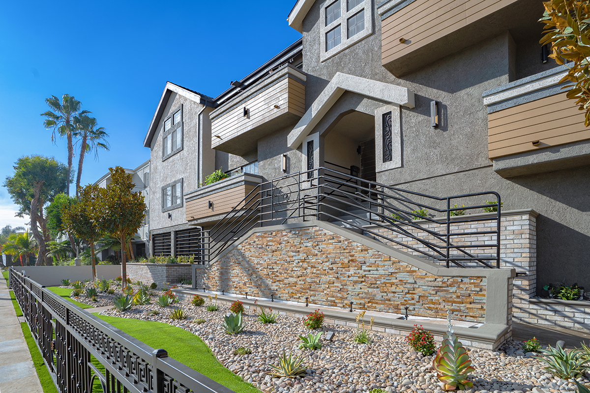 Hollywood Apartment for Lease Castleton