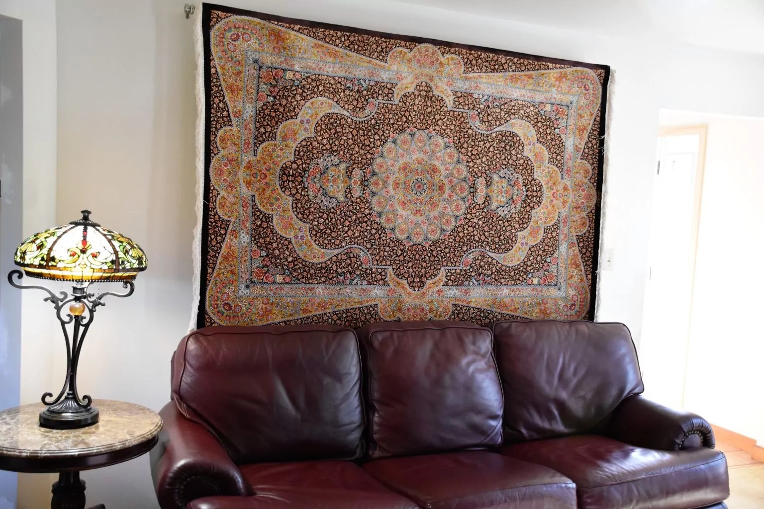 How to Hang a rug on a wall