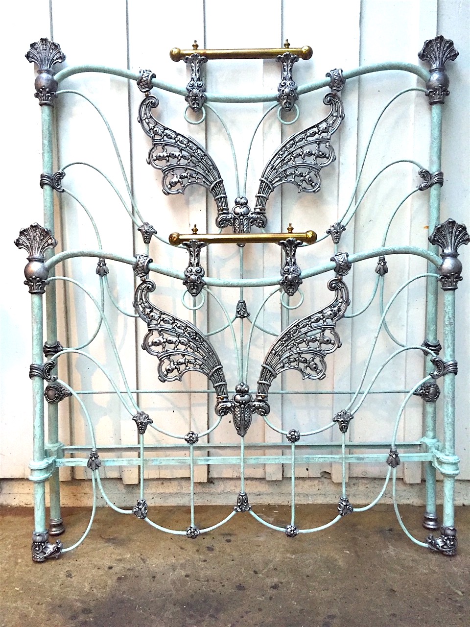 image1 6 Cathouse Antique Iron Beds