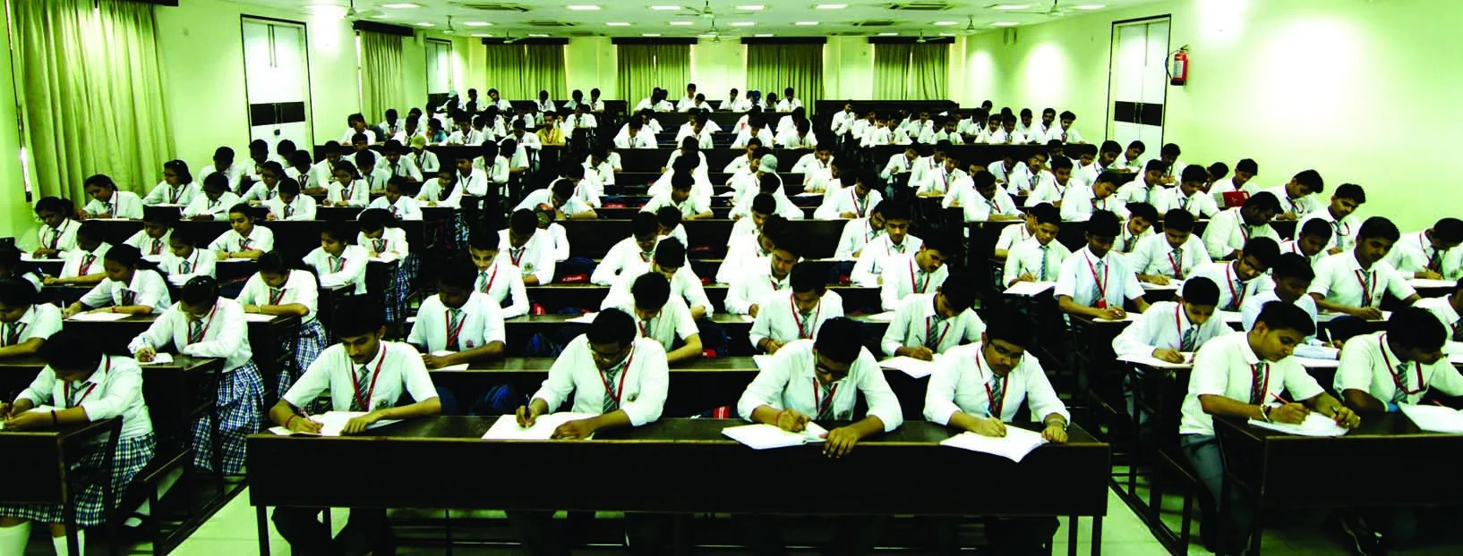 CATJEE 7240111999 Best IIT Coaching Institute in Varanasi