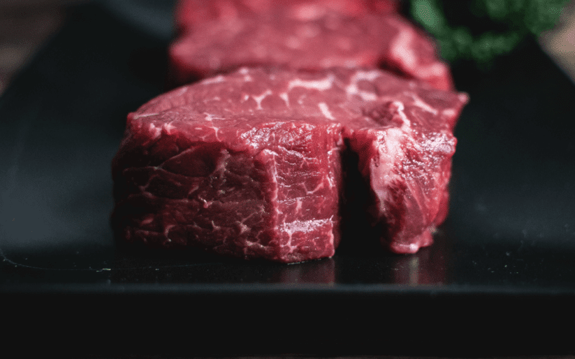 Should I Feed My Cat Raw Meat? » CatPointers