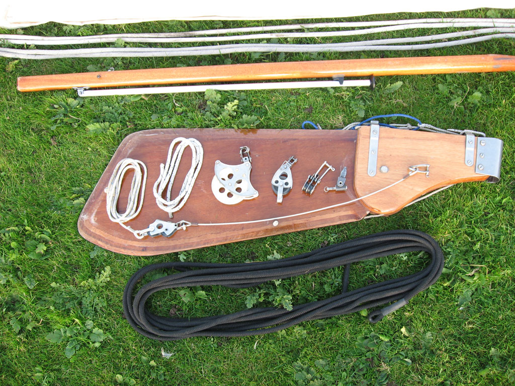 Caution Water Sailing Wayfarer Rigging Guide