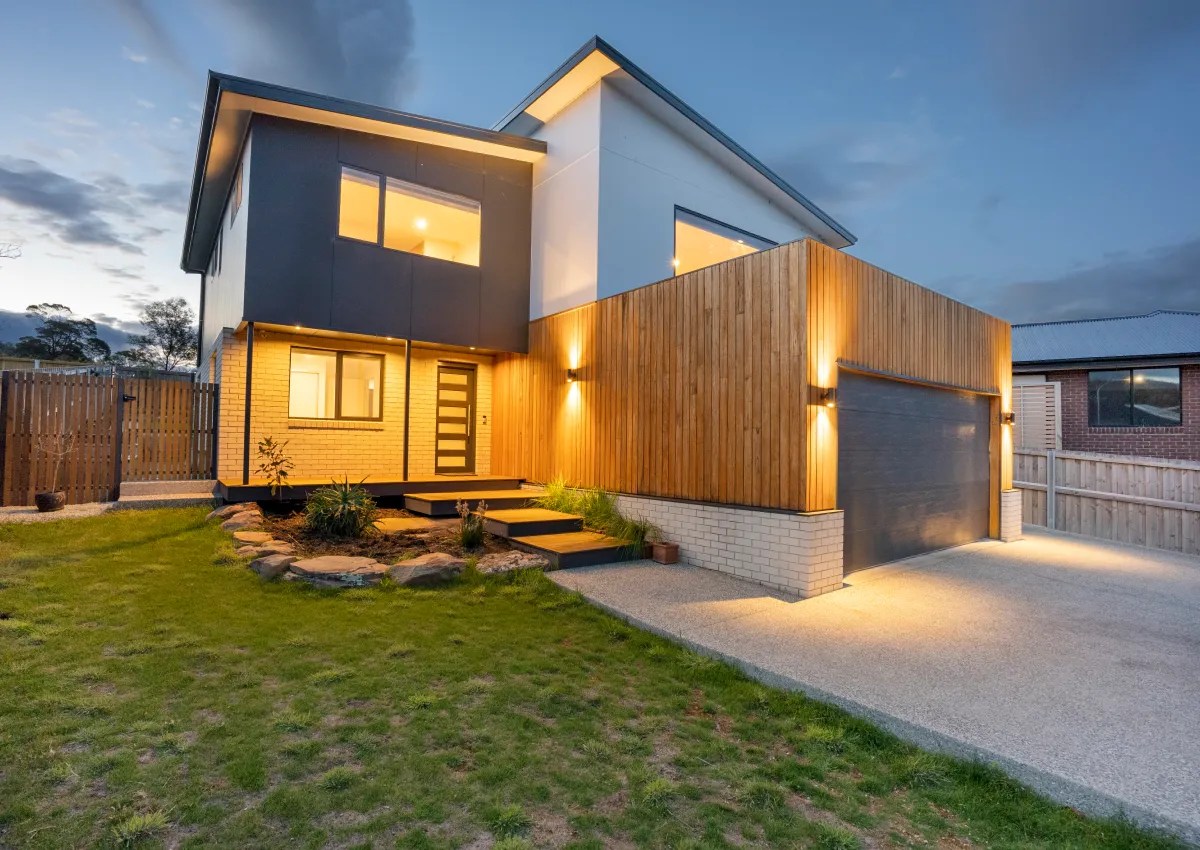 Laona CBC Custom Building